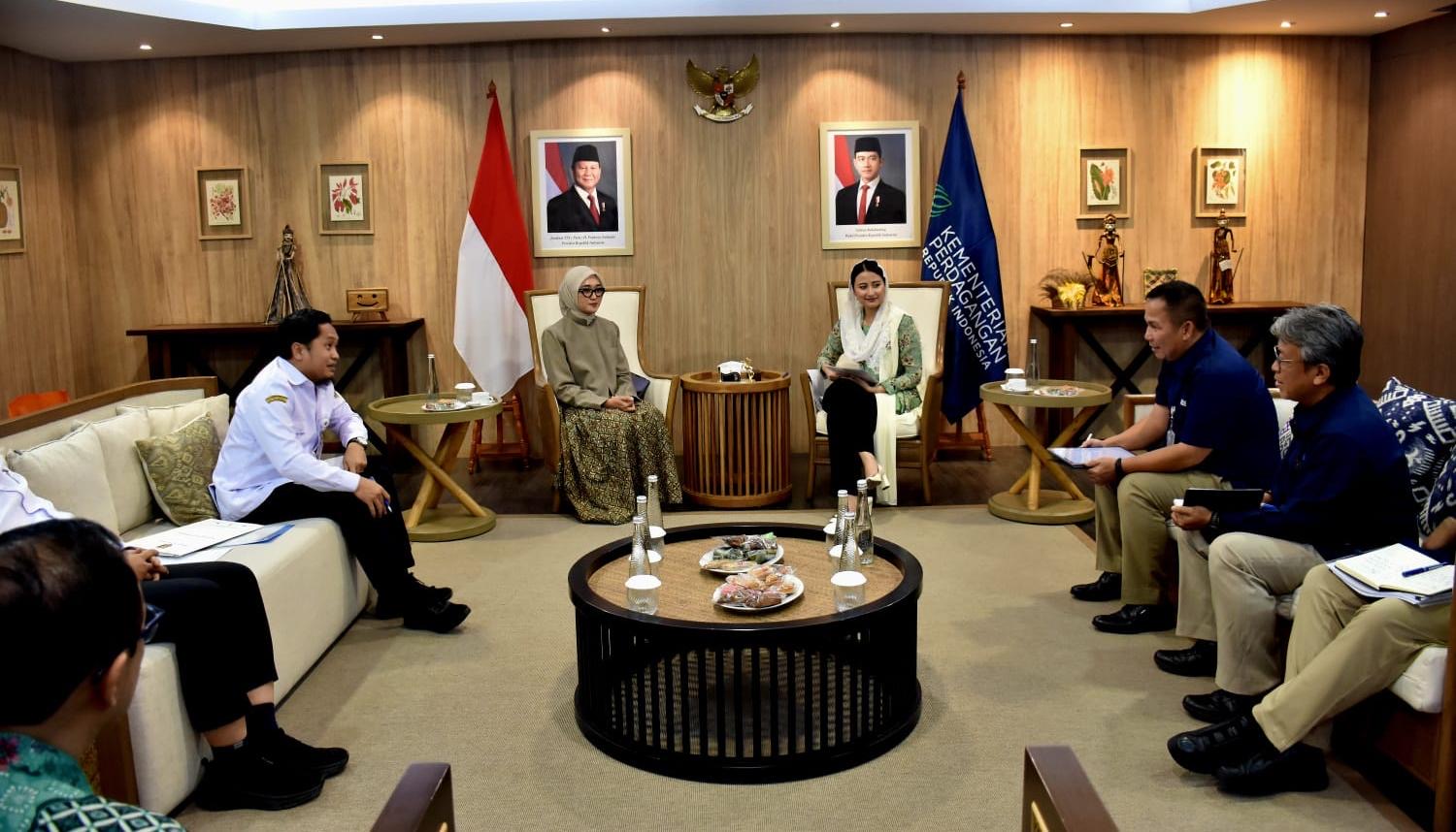 Perkuat Sinergi Tata Niaga Komoditas Unggulan Ubi Kayu, Wagub Jihan Nurlela Gelar Pertemuan dengan Wamen Perdagangan Dyah Roro Esti di Jakarta