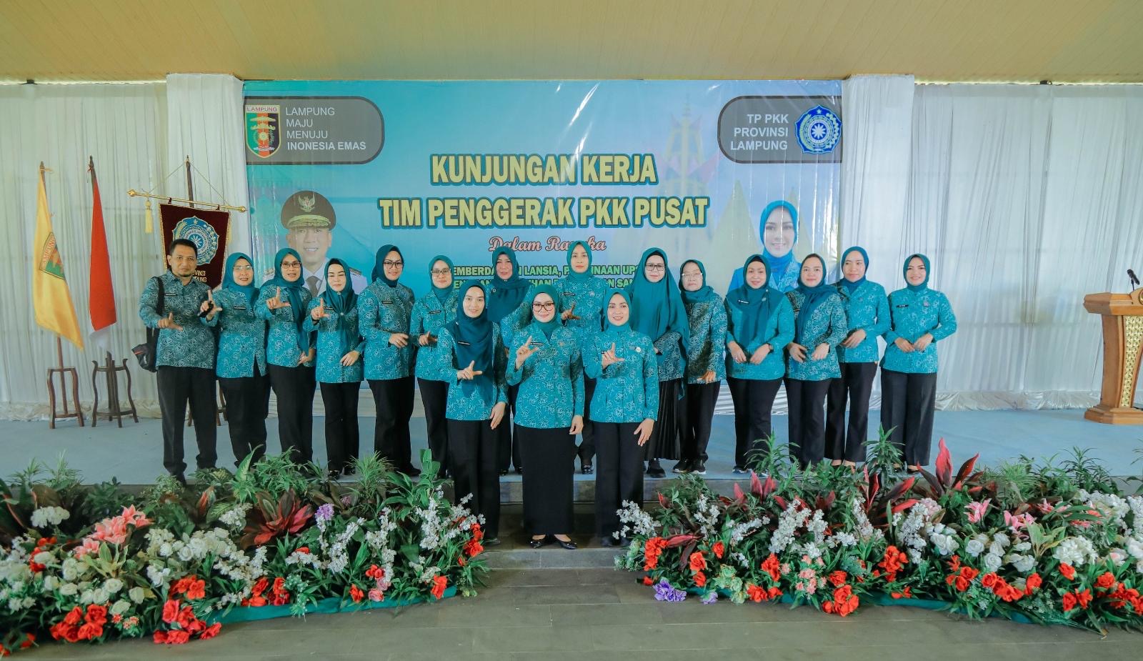 Purnama Wulan Sari Mirza Kenalkan PKK Agro Park kepada Jajaran TP PKK Pusat